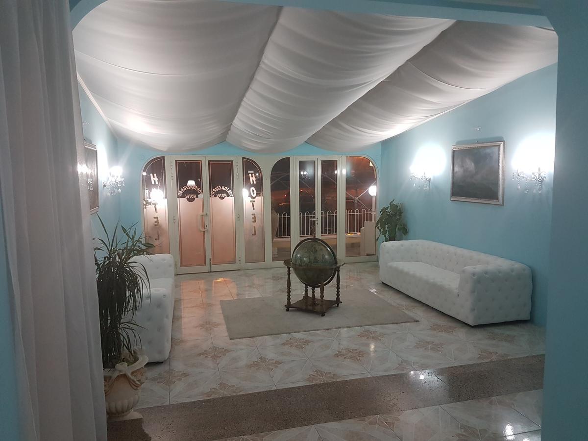 Hotel Porto Azzurro Giardini Naxos Εξωτερικό φωτογραφία